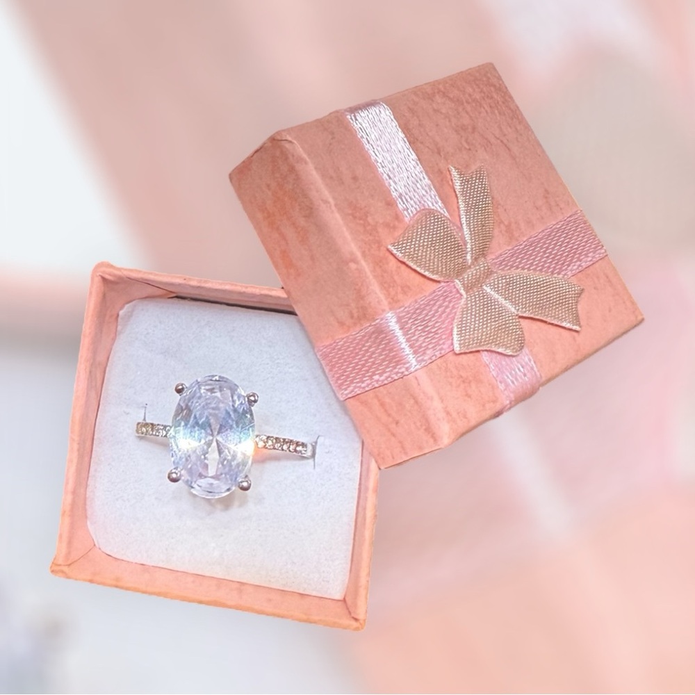 🔥2/$24 or 3/$30🔥 Elegant Silver Fashion Oval-Cut Ring